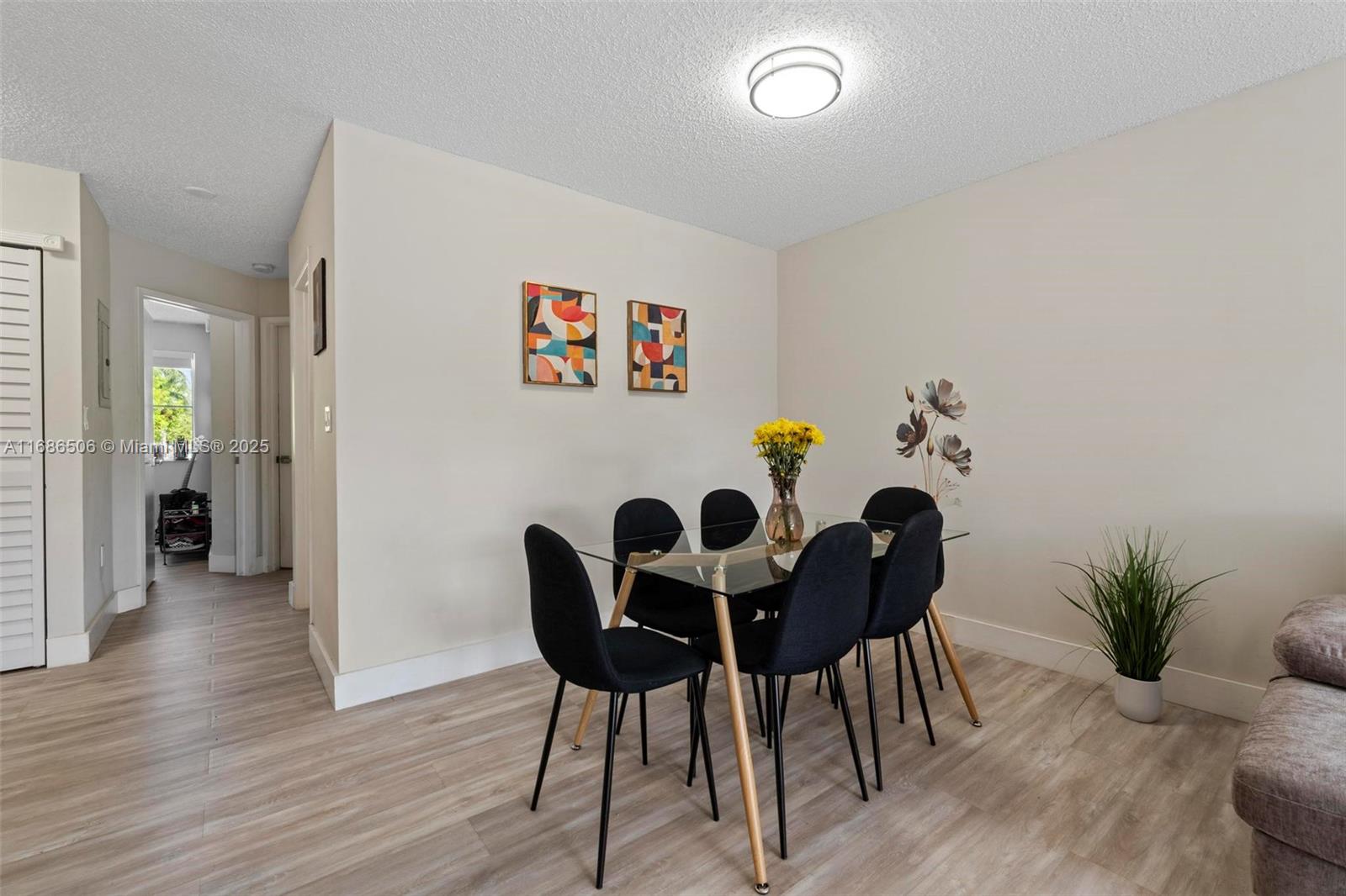 VILLA DORAL CONDO NO 2 - Residential