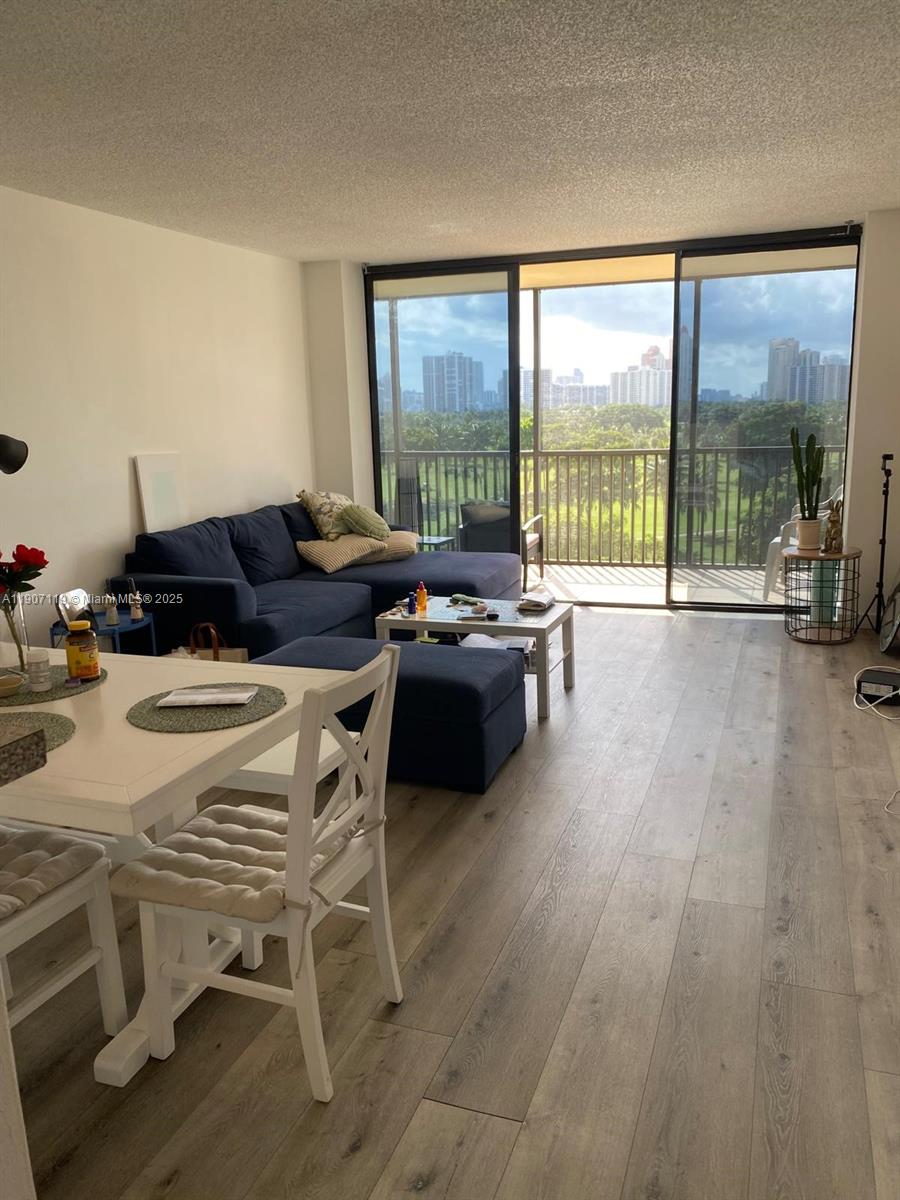 CORONADO CONDO- TOWER II - Residential