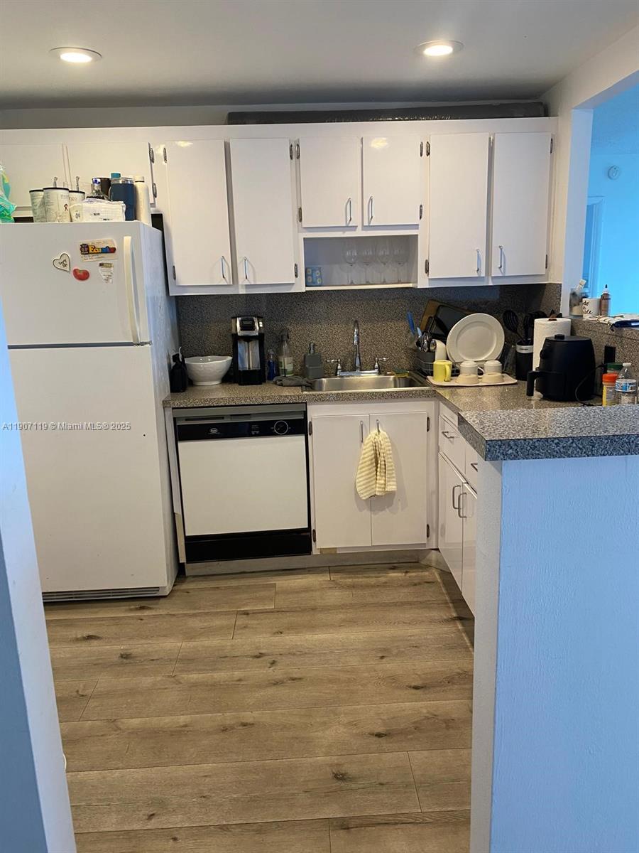 CORONADO CONDO- TOWER II - Residential