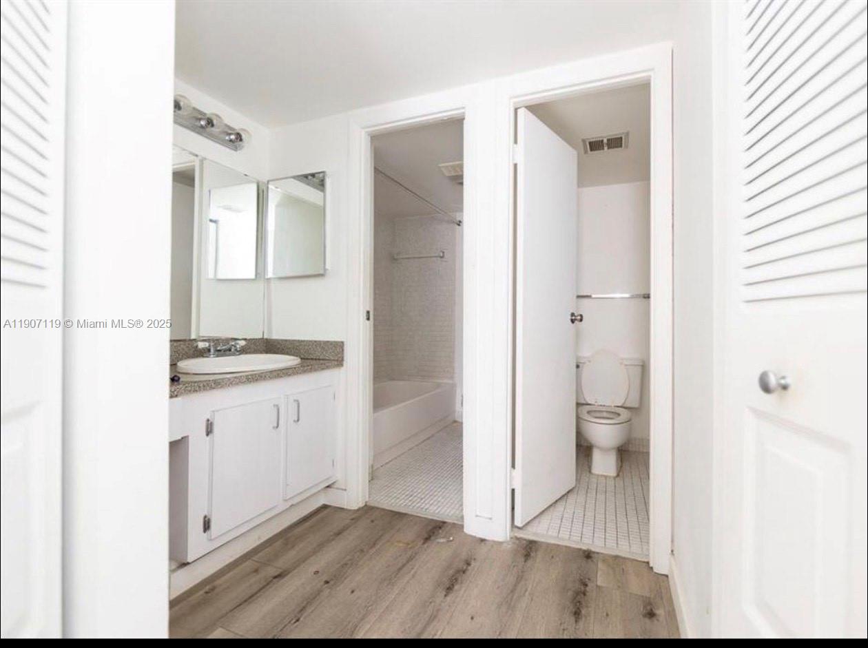 CORONADO CONDO- TOWER II - Residential