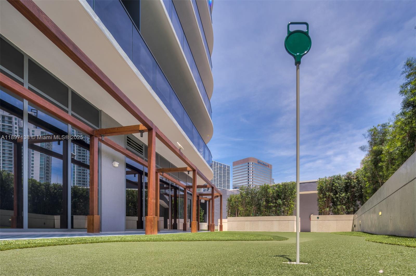 801 SMA DESIGNER SUITES C - Residential