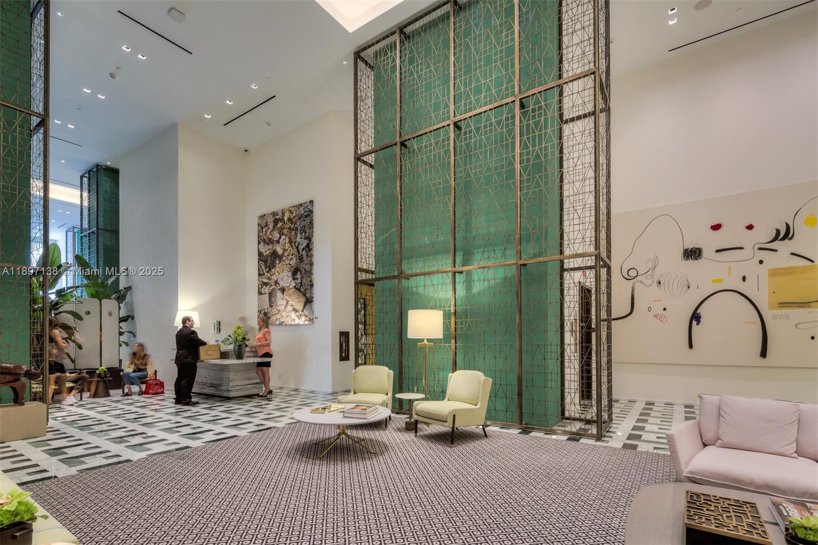 801 SMA DESIGNER SUITES C - Residential