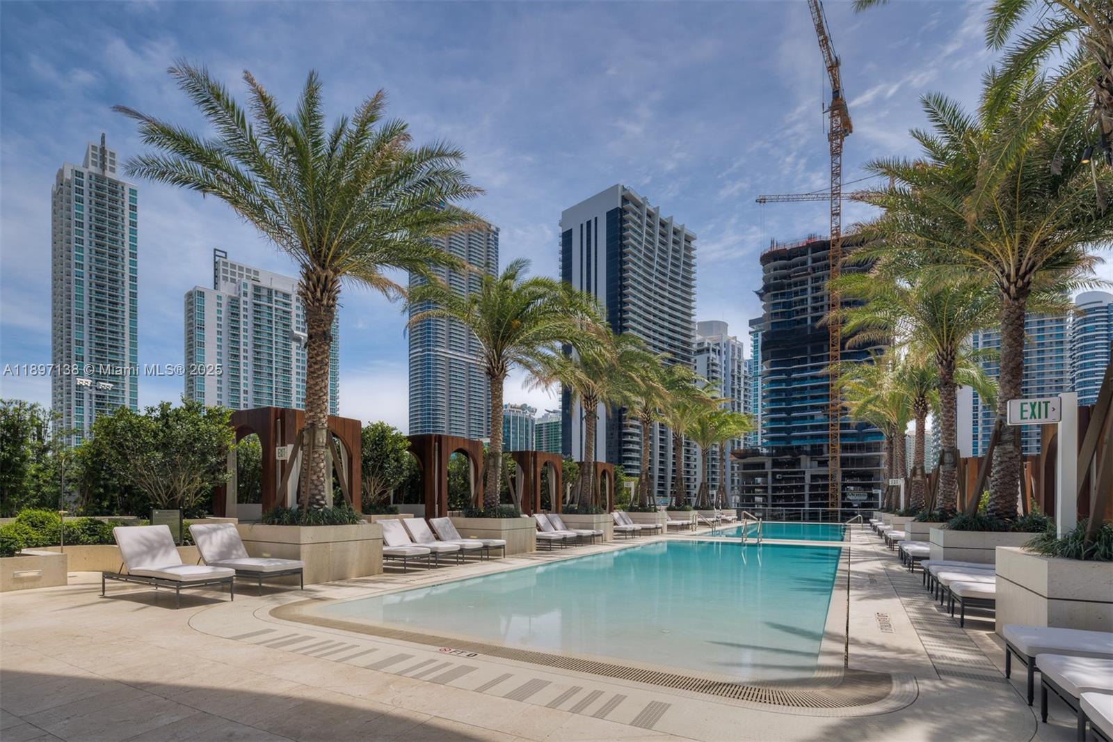 801 SMA DESIGNER SUITES C - Residential