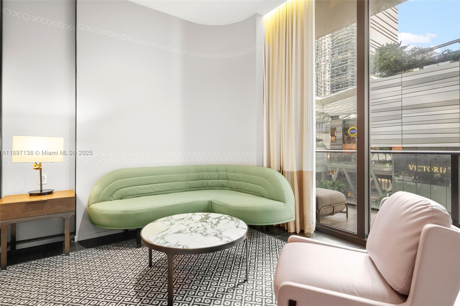 801 SMA DESIGNER SUITES C - Residential
