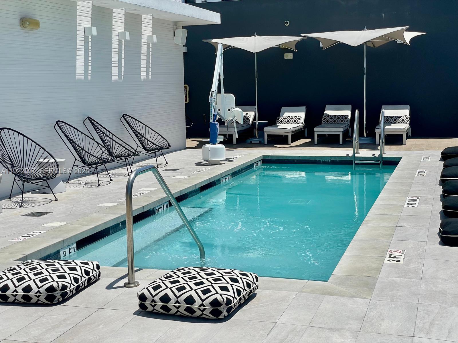 6080 COLLINS CONDO - Residential