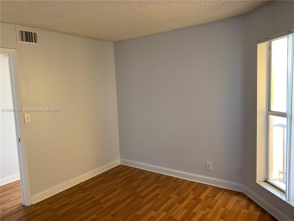 SOUTH PALM PLACE CONDO - Residential