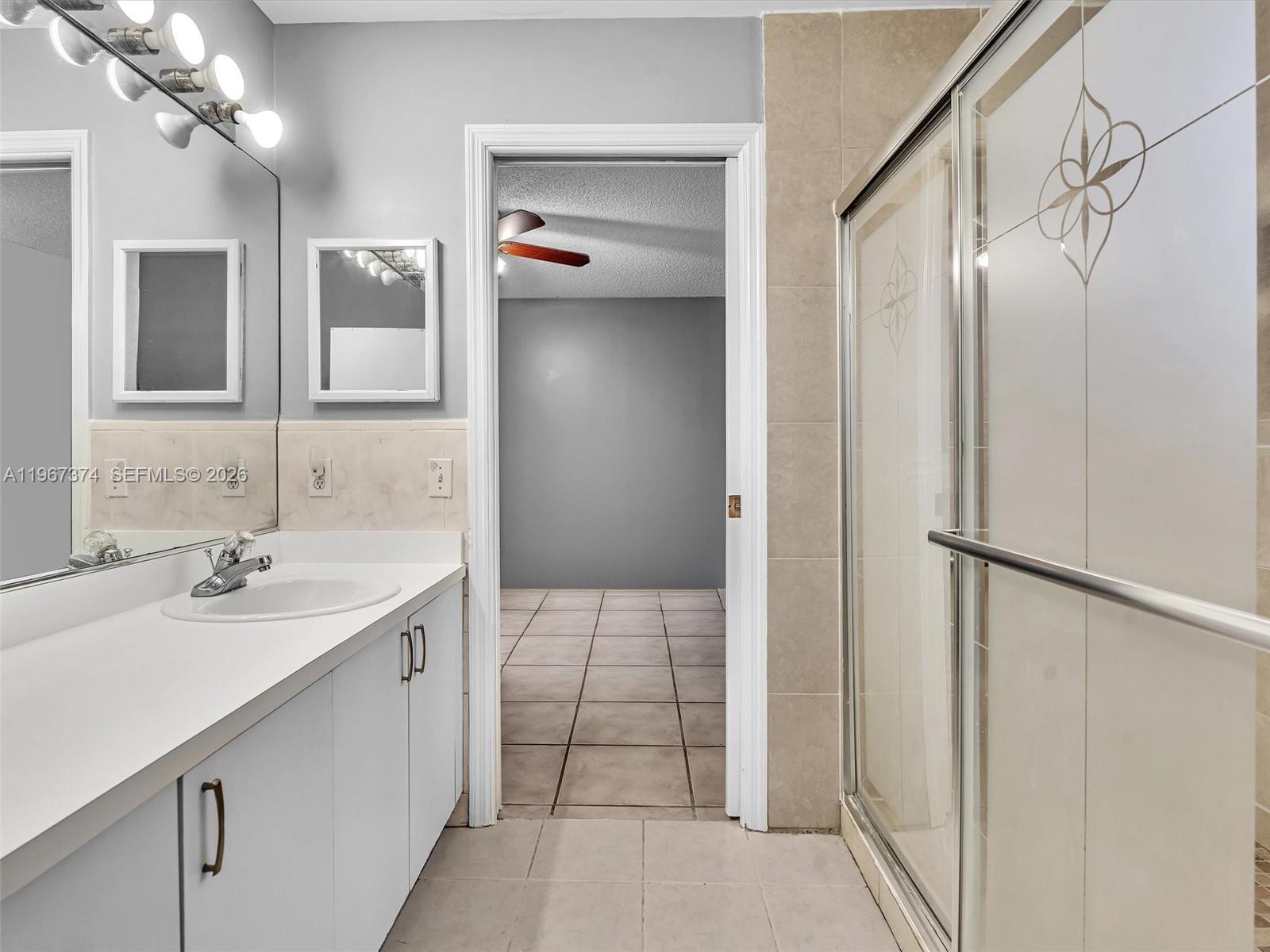 FANTASY ONE - Residential