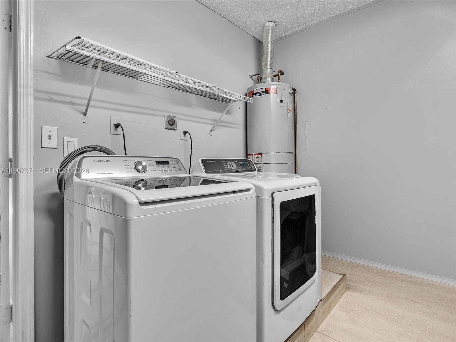 FANTASY ONE - Residential