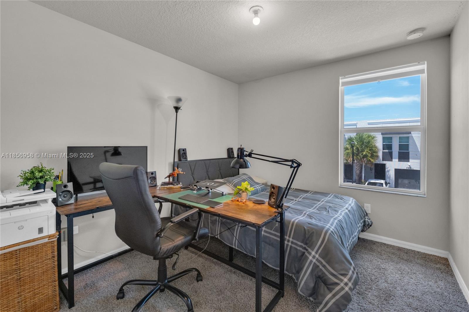 FONTANA TOWNHOMES - Residential