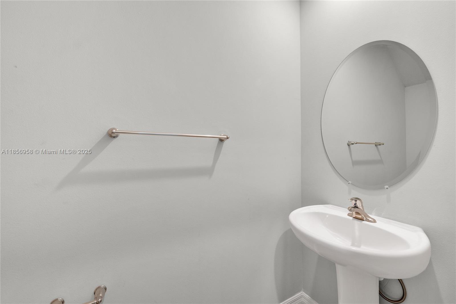 FONTANA TOWNHOMES - Residential