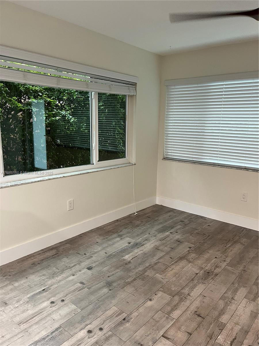 724 Tamiami Canal Rd