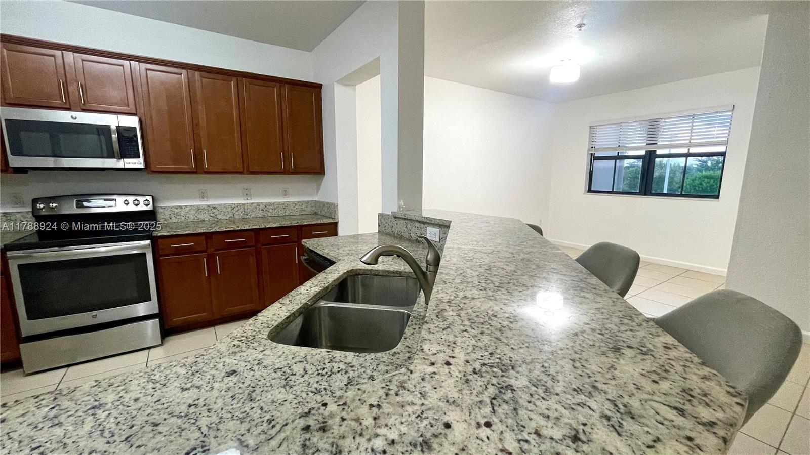 ADAGIO AT CENTRAL PARK CO - Residential