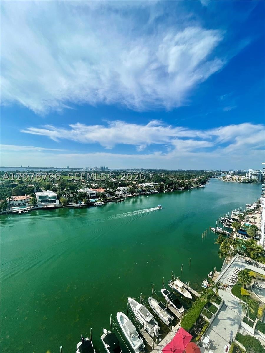 5600 Collins Ave 16P