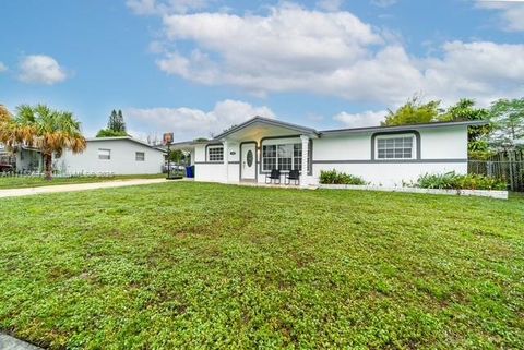 1824 SW 43rd Ave Fort Lauderdale FL 33317