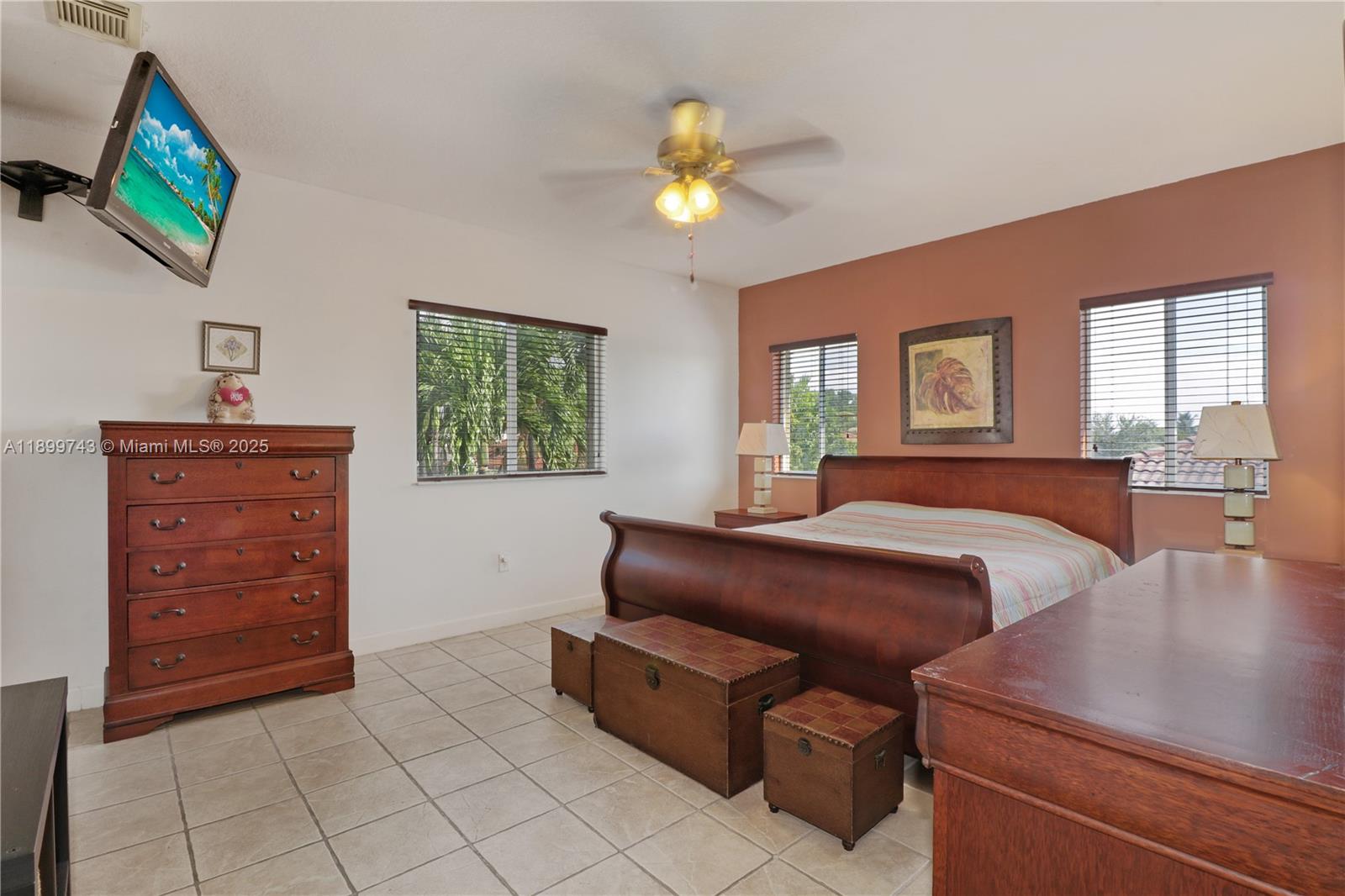 CAPRI HOMES - Residential