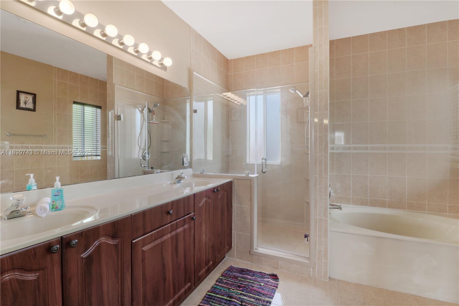 CAPRI HOMES - Residential