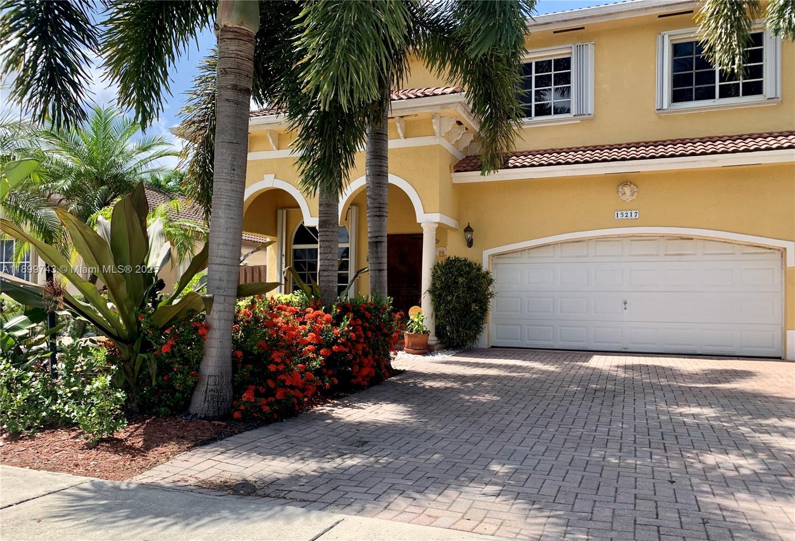 CAPRI HOMES - Residential