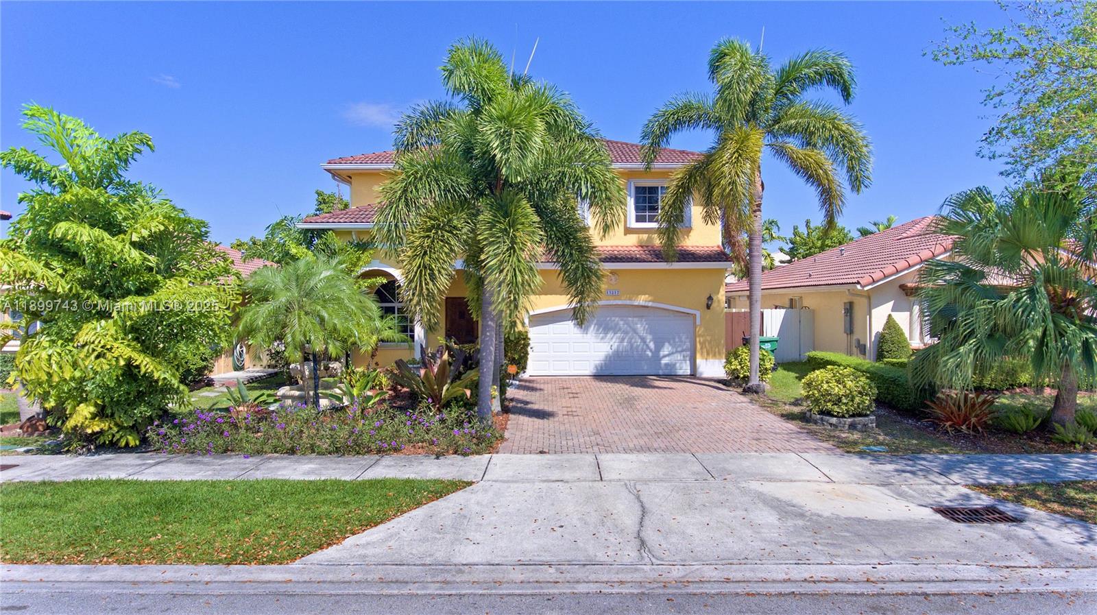 CAPRI HOMES - Residential