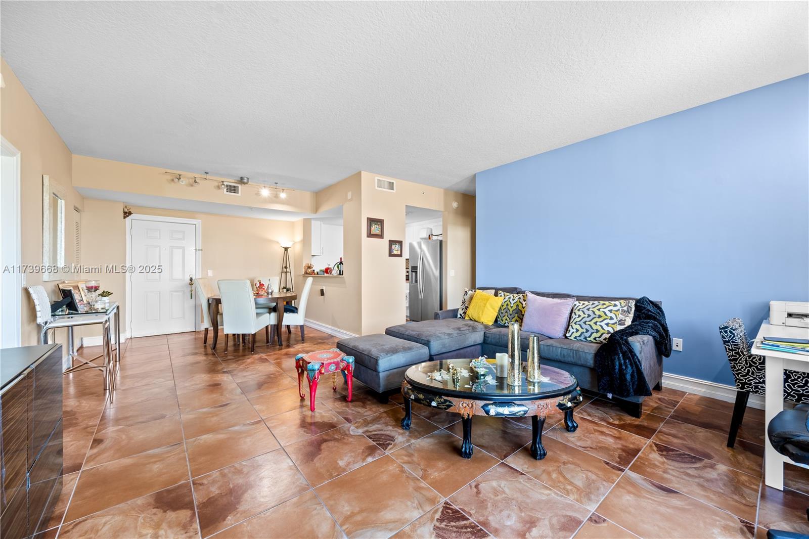 117 NW 42nd Ave 1611