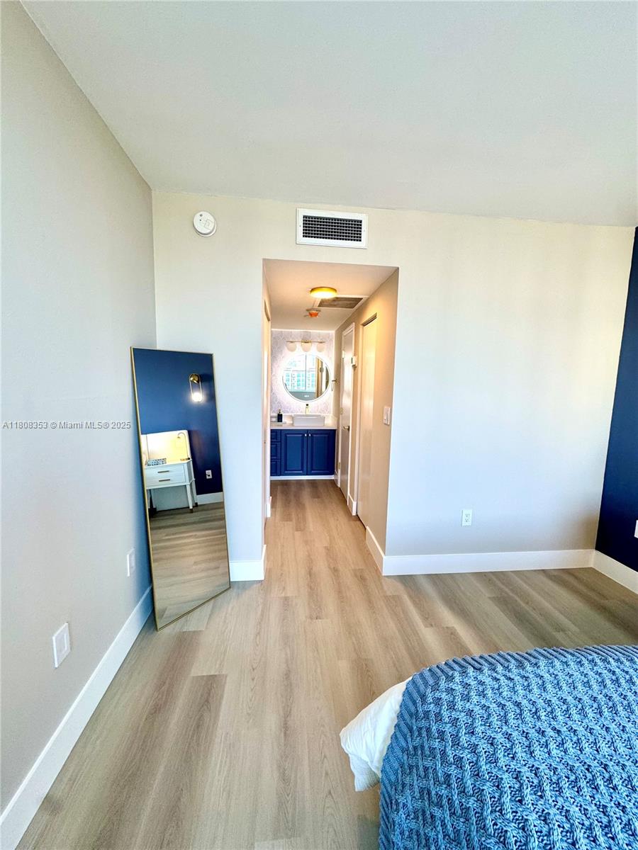 ARLEN HOUSE CONDO - Residential