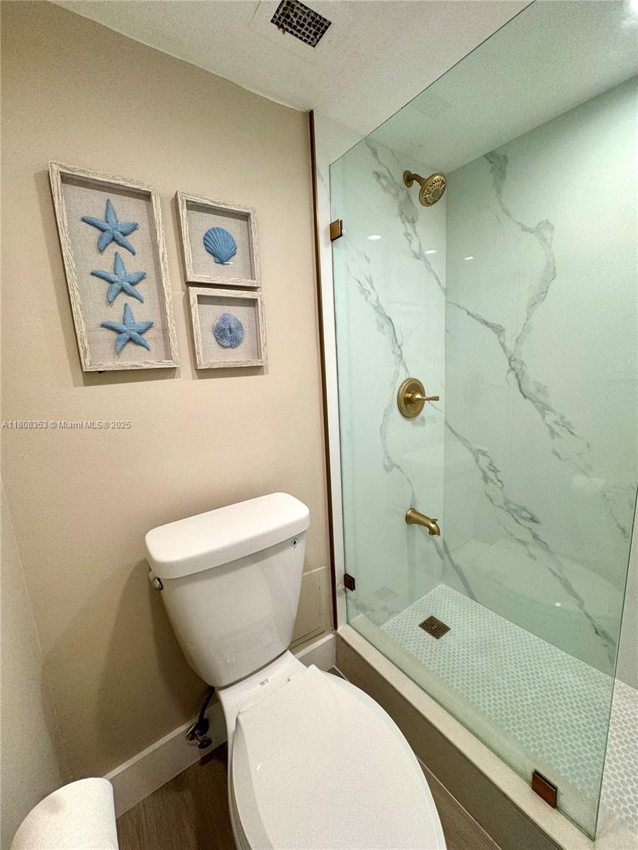 ARLEN HOUSE CONDO - Residential