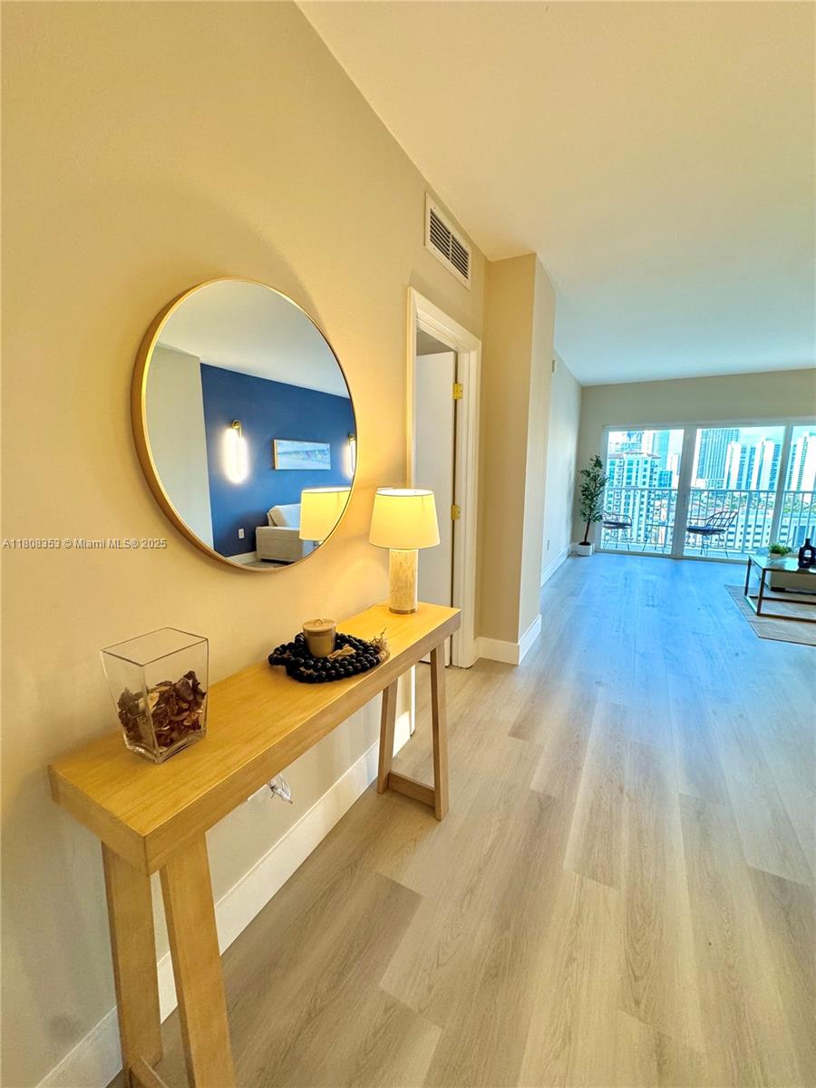 ARLEN HOUSE CONDO - Residential