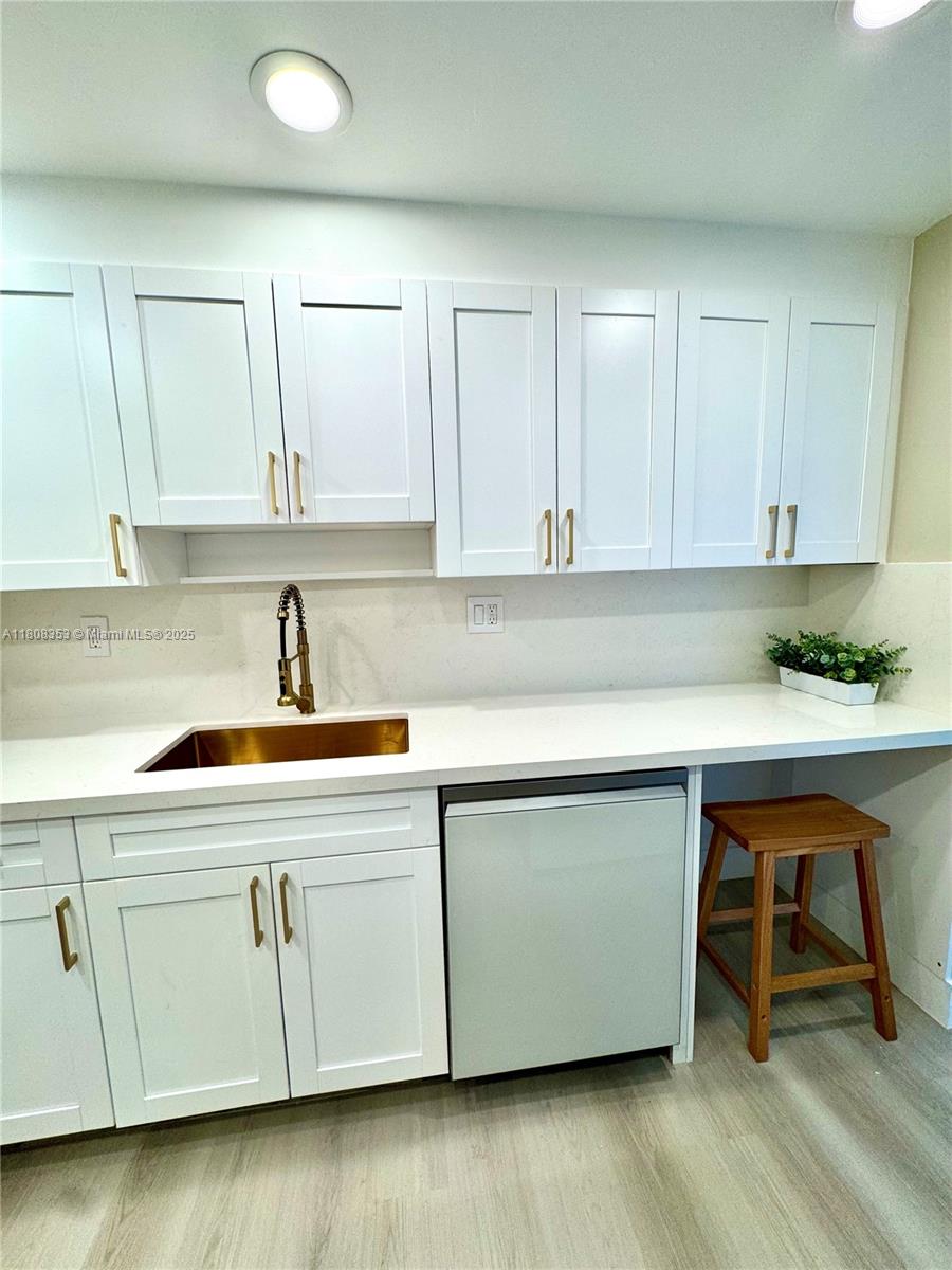 ARLEN HOUSE CONDO - Residential