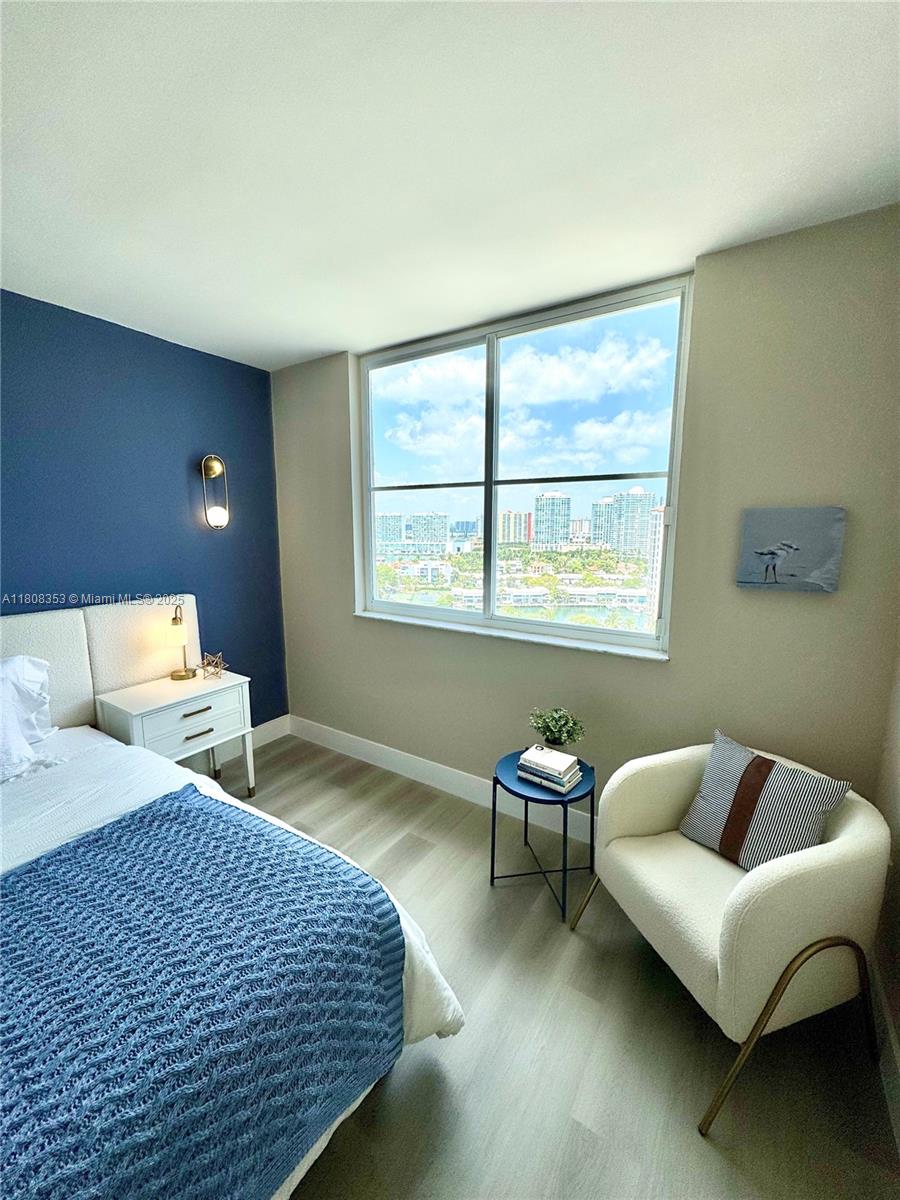 ARLEN HOUSE CONDO - Residential