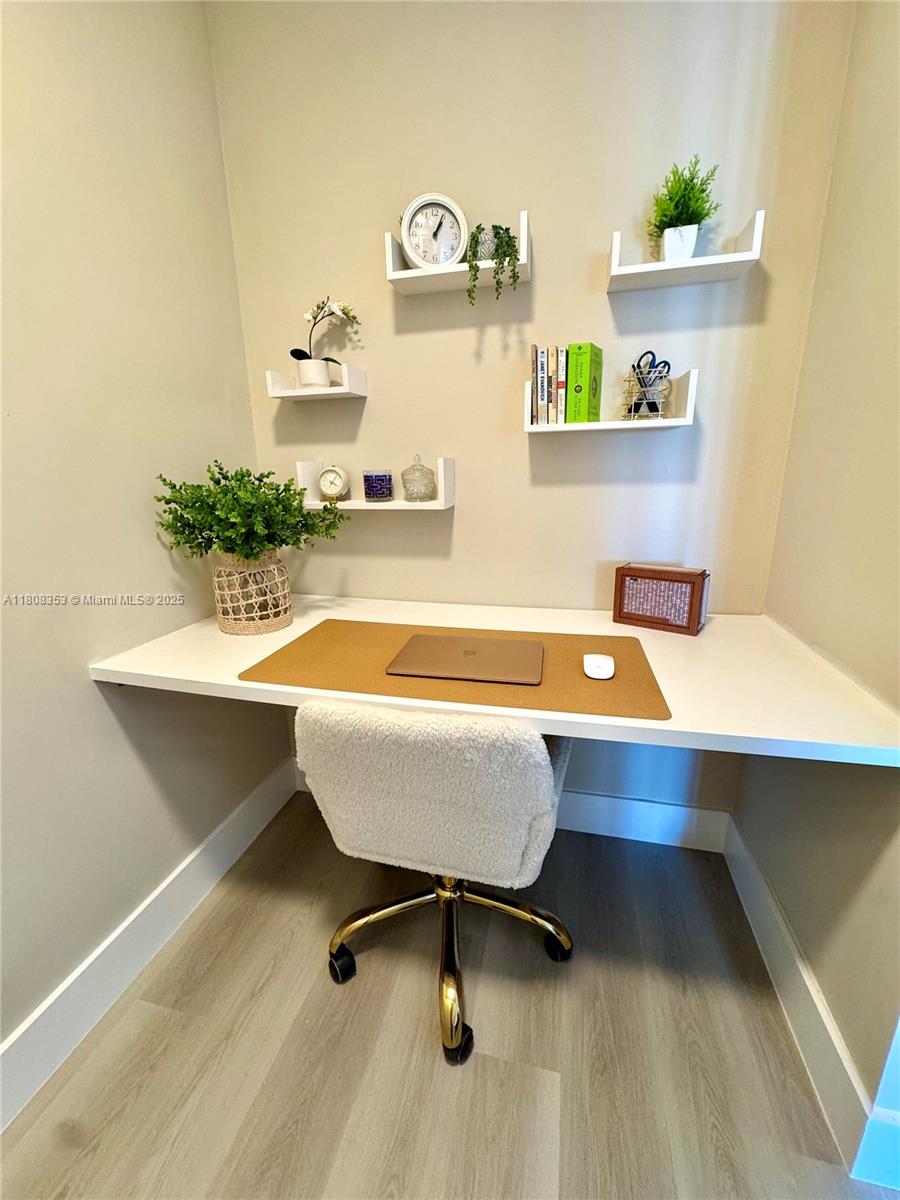 ARLEN HOUSE CONDO - Residential