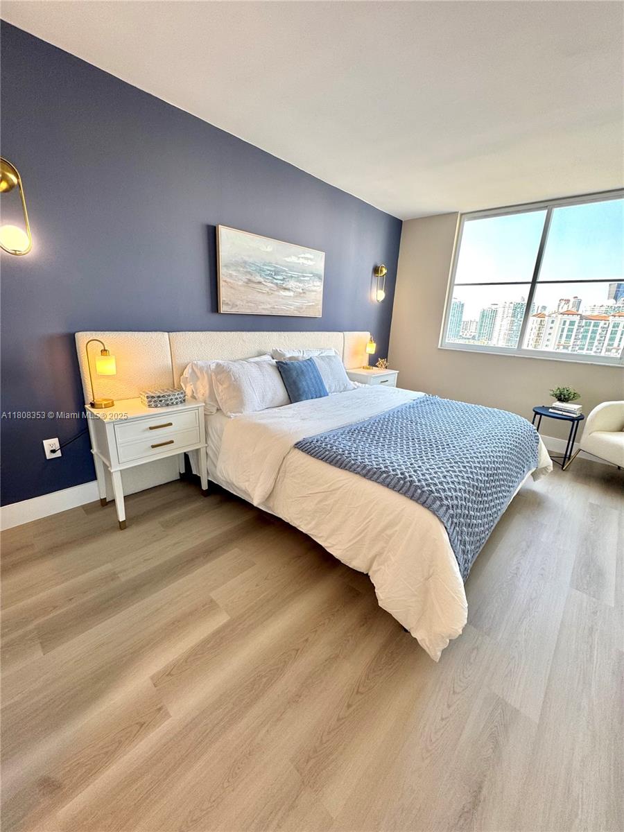 ARLEN HOUSE CONDO - Residential