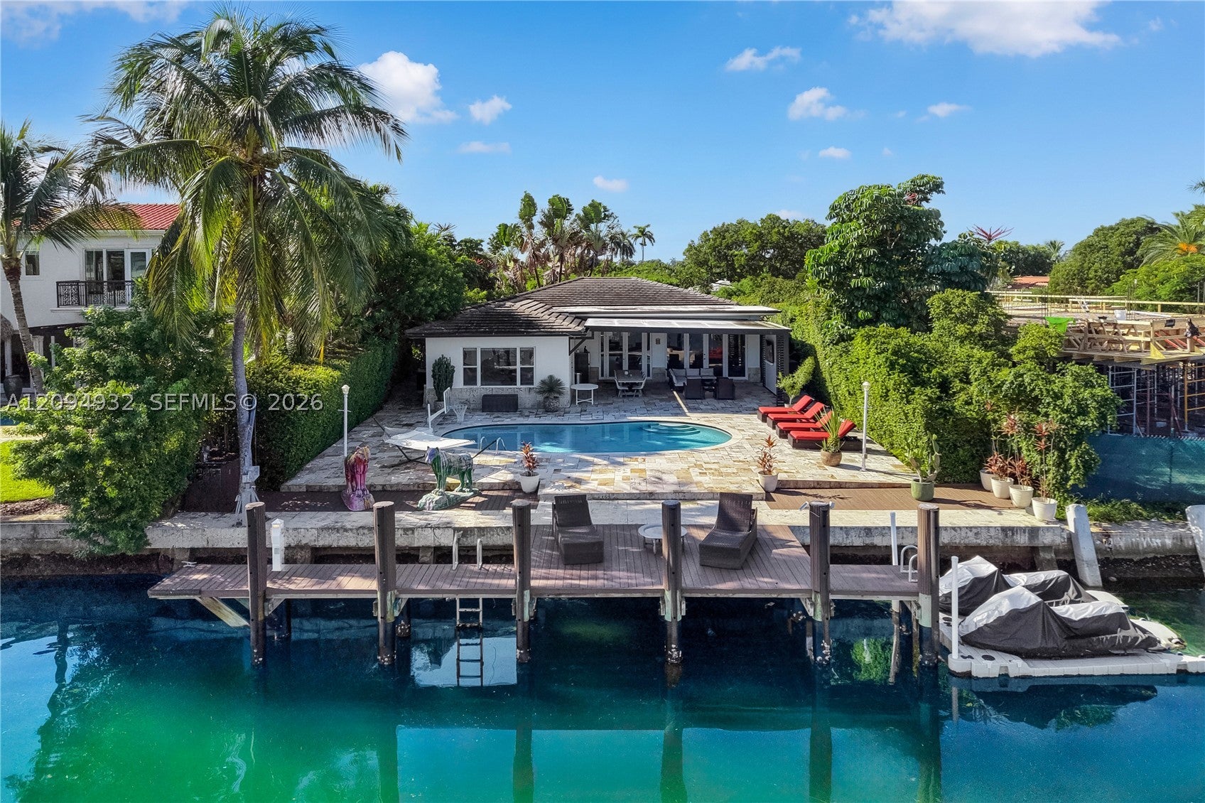 435 N Shore Dr