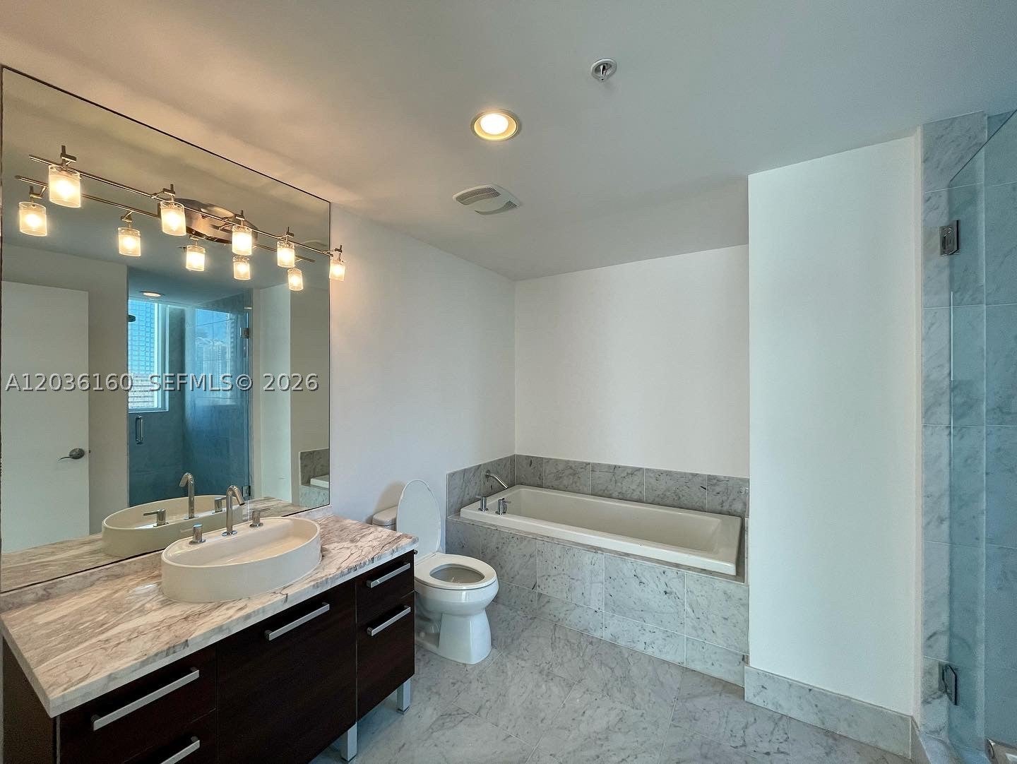 253 NE 2nd St 2108