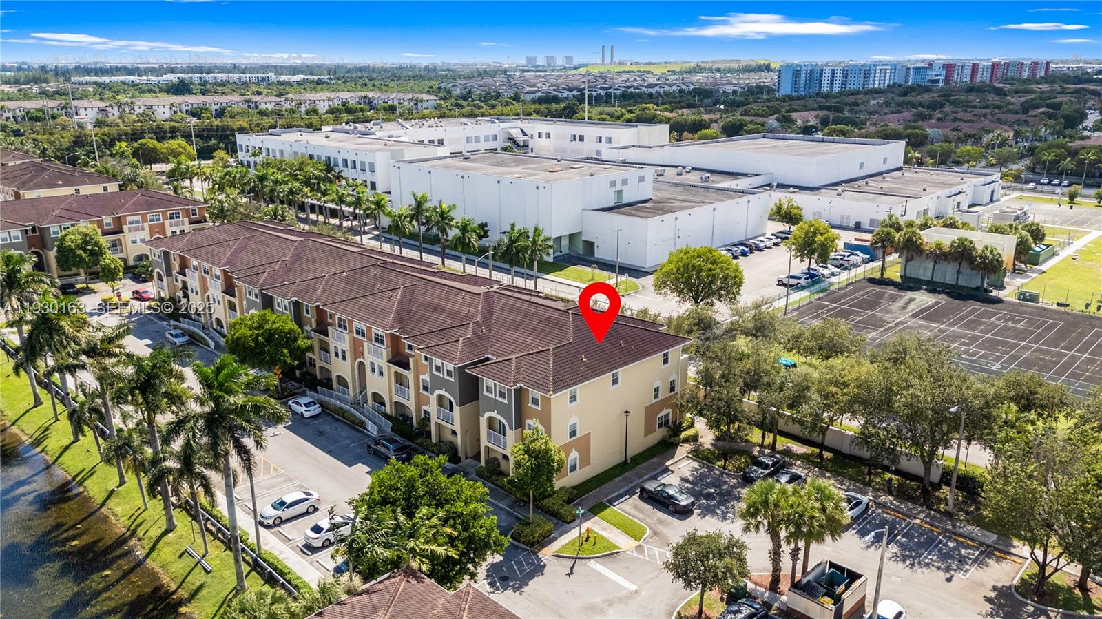 CORONADO TO DORAL VI COND - Residential Lease