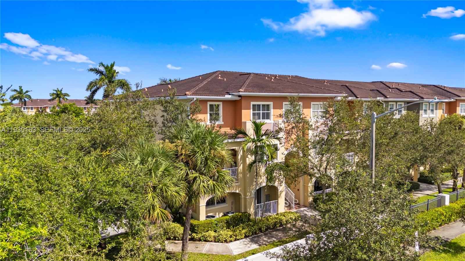 CORONADO TO DORAL VI COND - Residential Lease