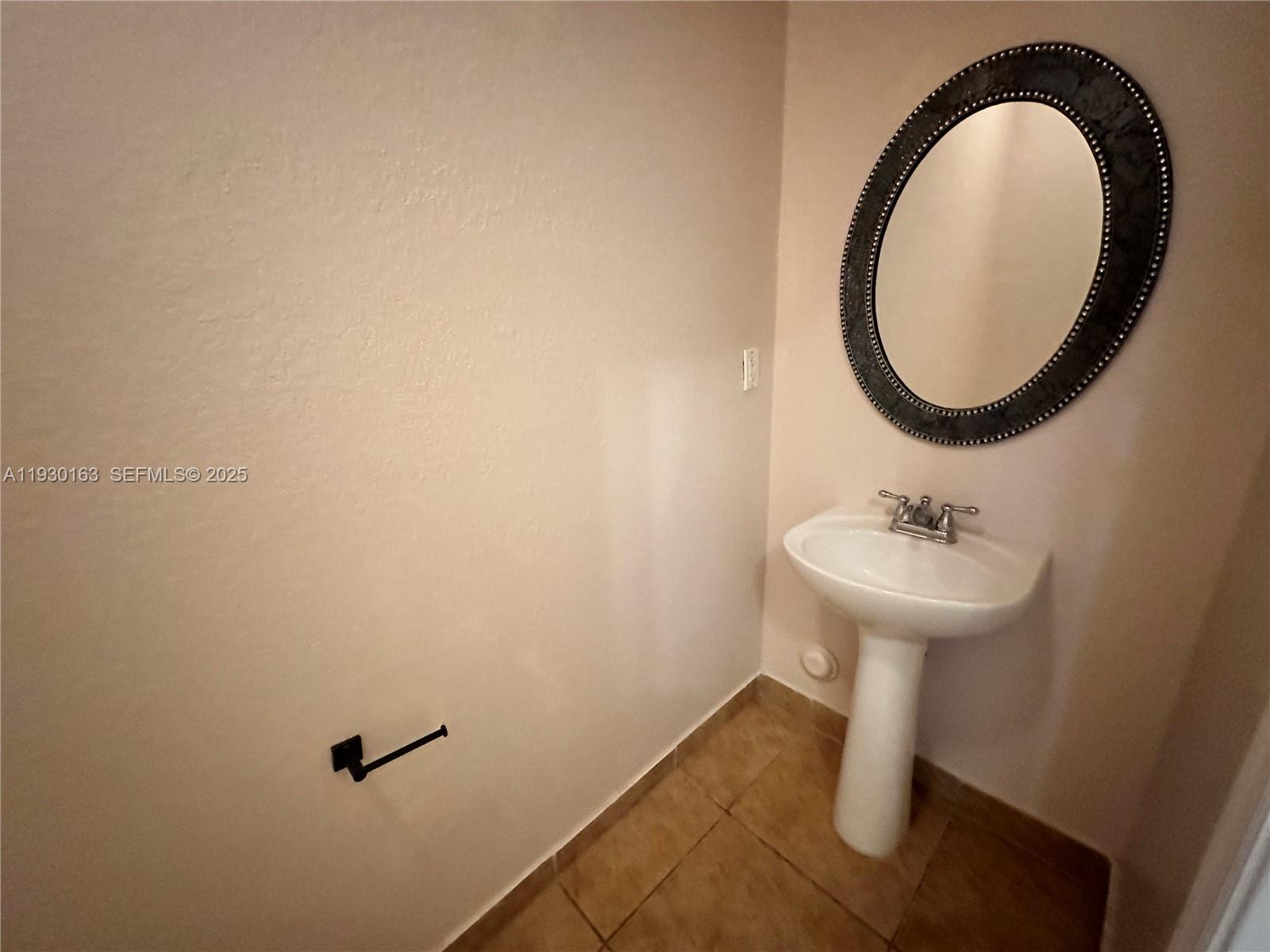 CORONADO TO DORAL VI COND - Residential Lease