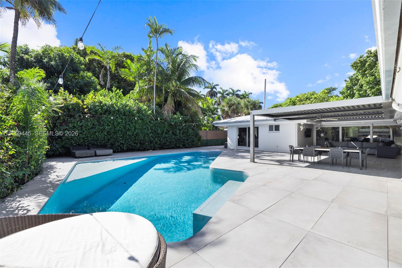 DAVIS HARBOR - Residential