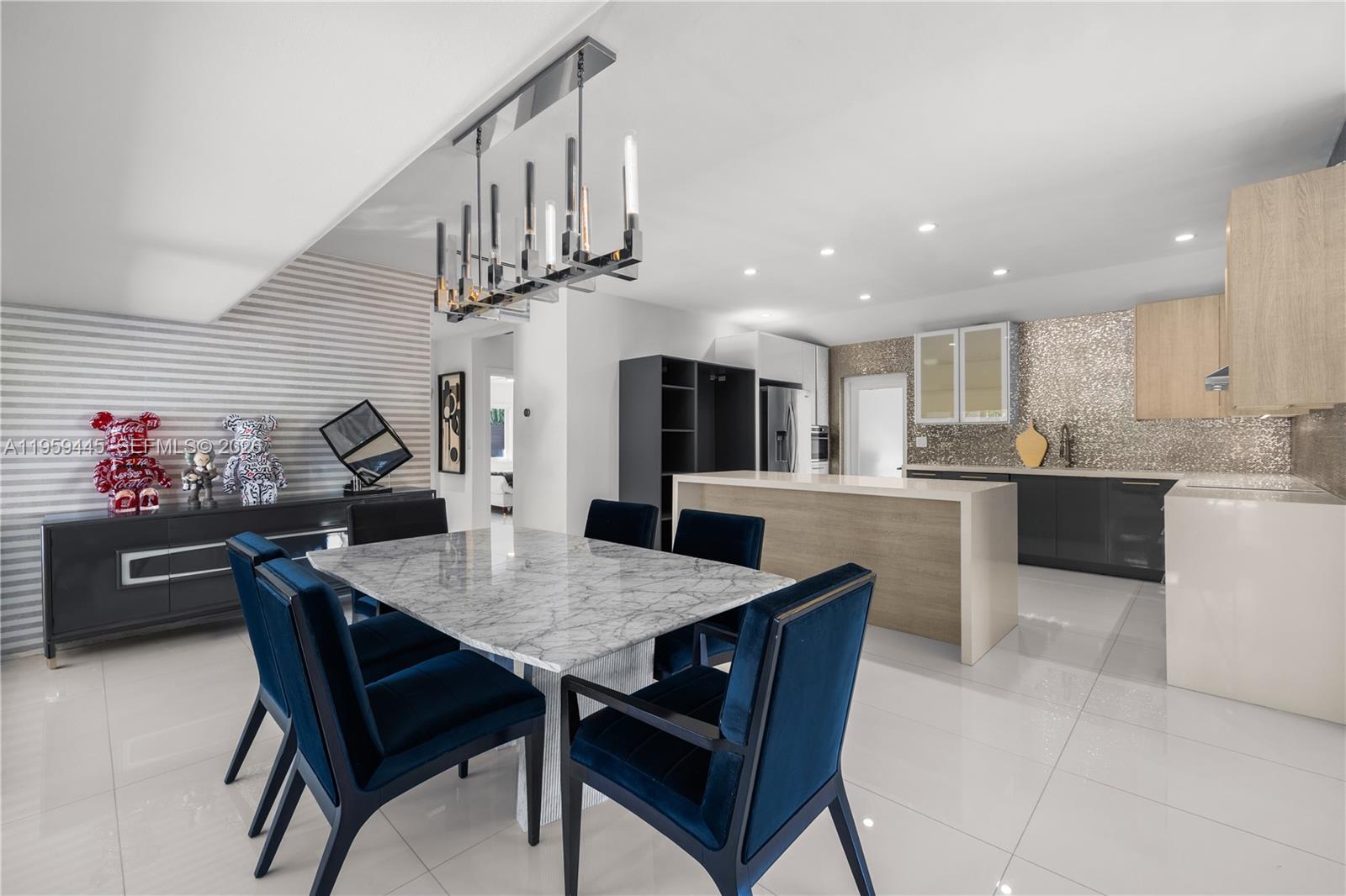 DAVIS HARBOR - Residential