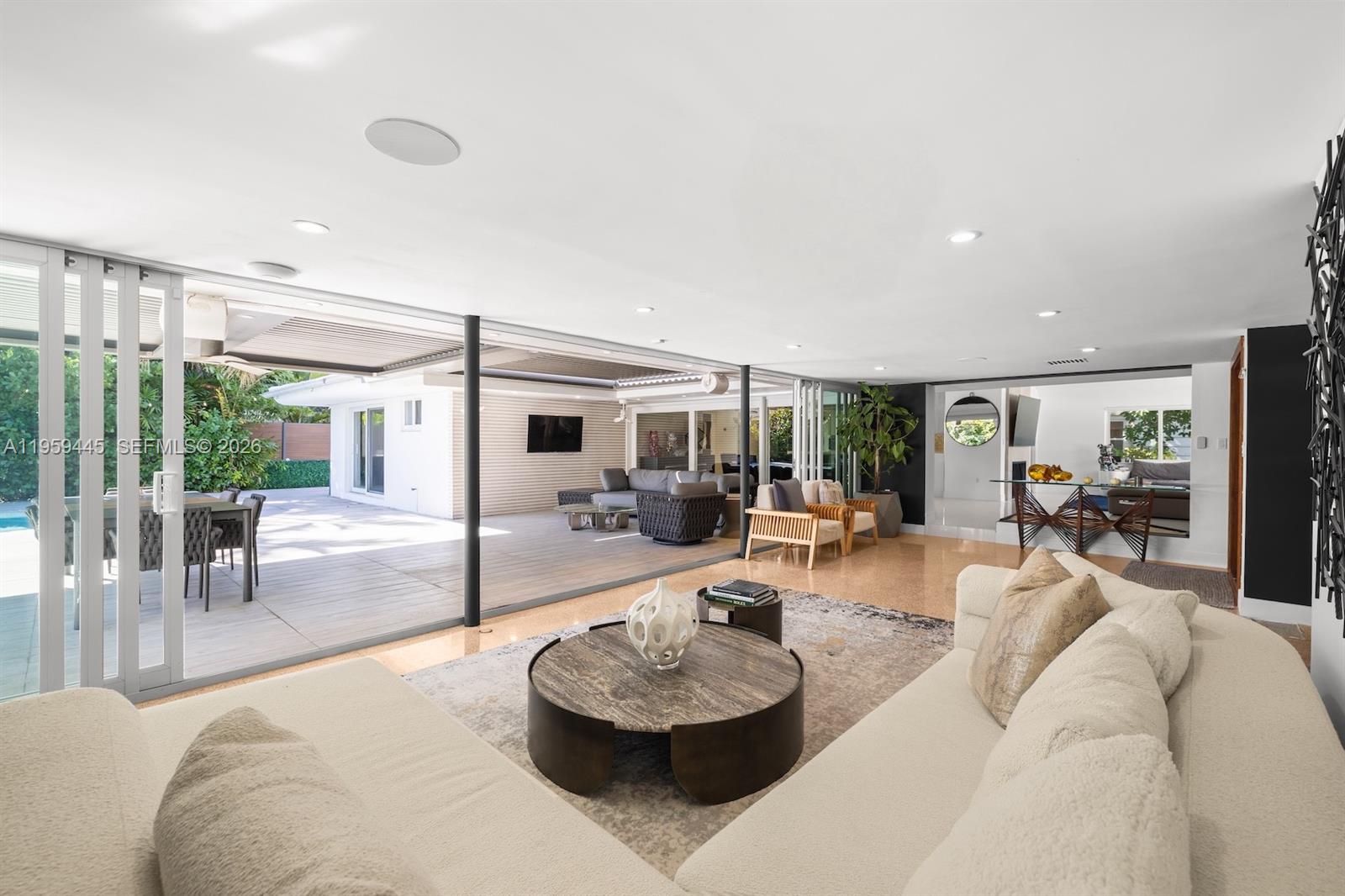 DAVIS HARBOR - Residential