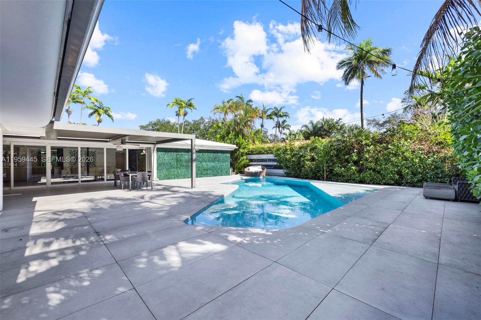 DAVIS HARBOR - Residential