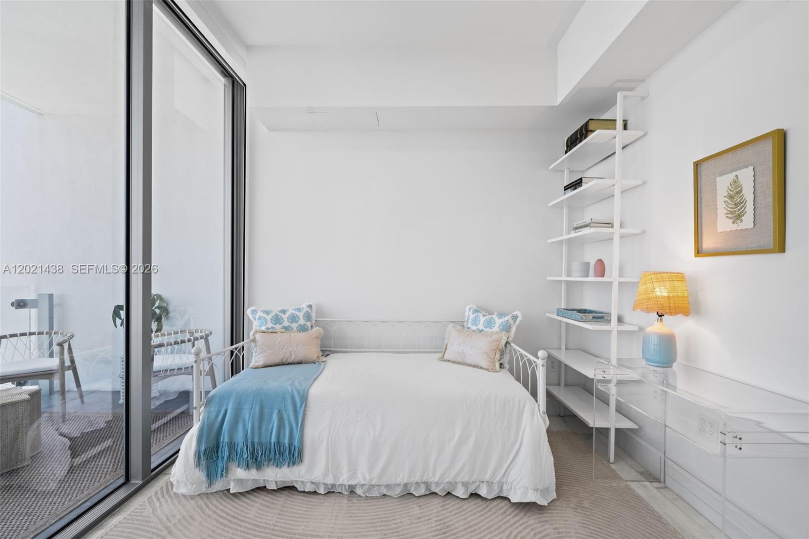 ESCOTTONIA PARK - Residential
