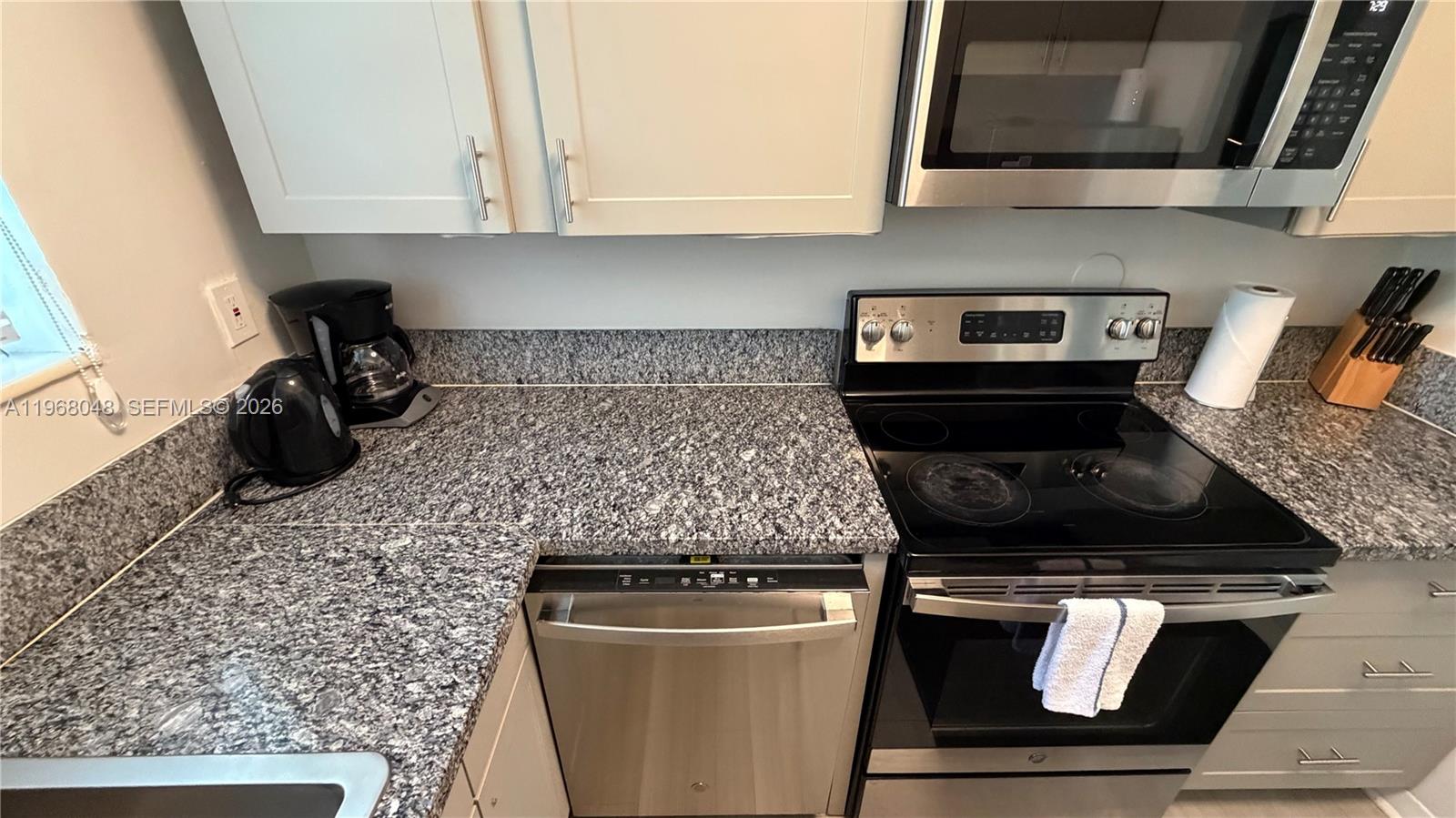 BAY HARBOUR ISLAND - Residential Lease