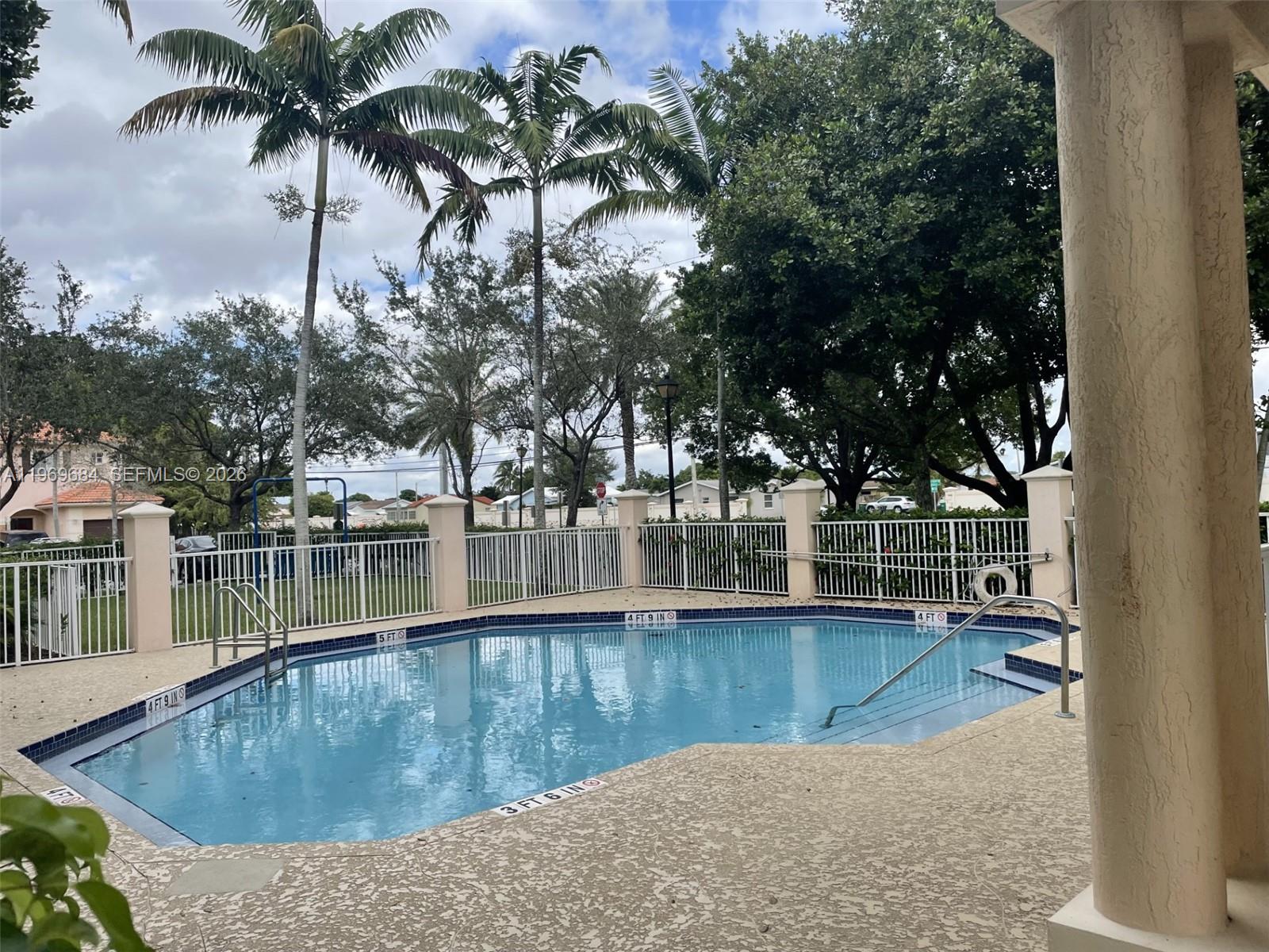 WOODLAND VILLAS 1ST ADD - Residential Lease