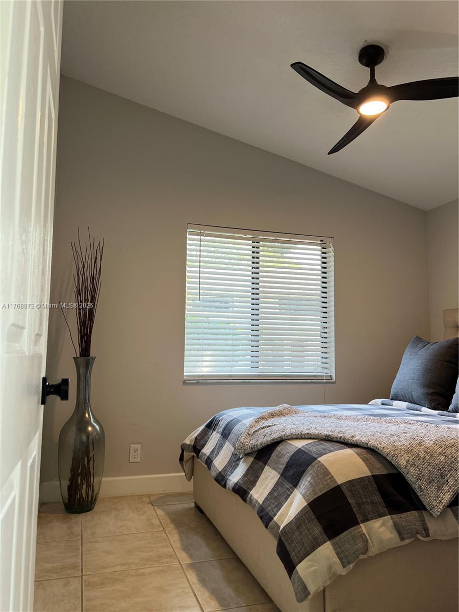 PINES OF OAKLAND FOREST W - Residential