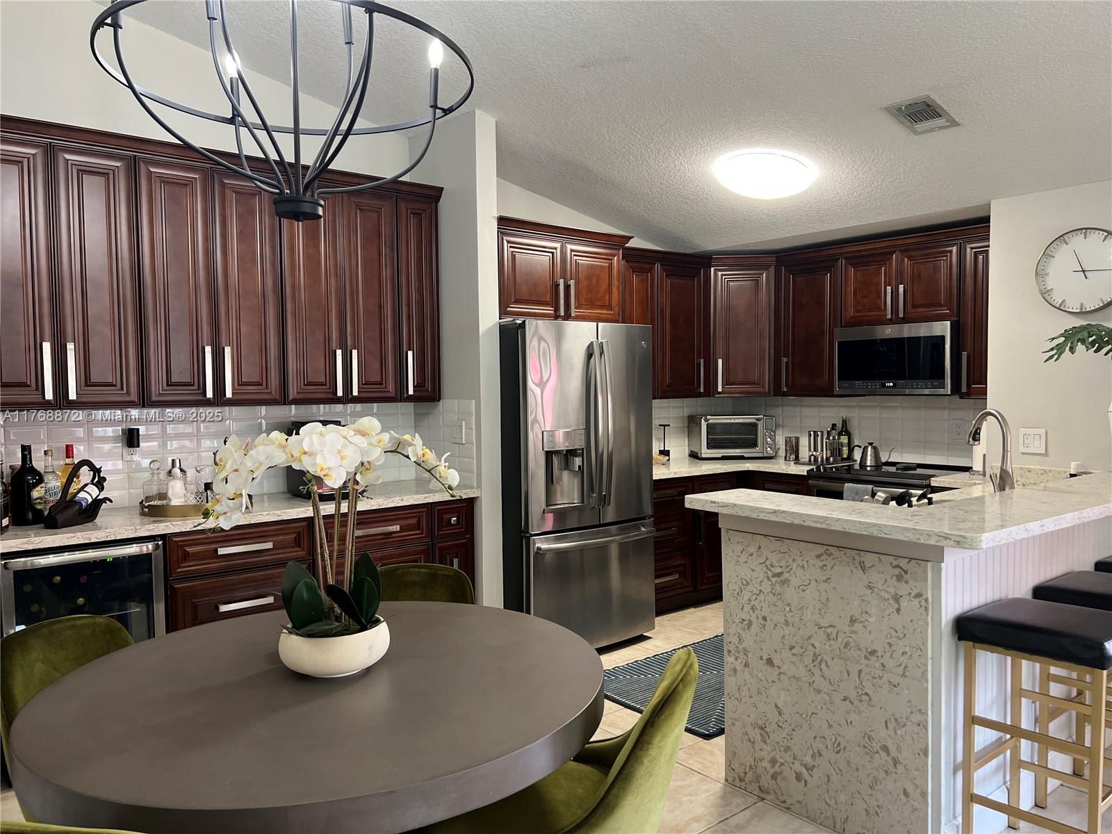 3064 S Oakland Forest Dr 1001