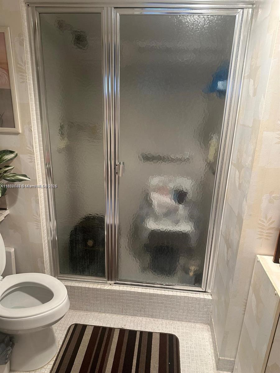 GREENS CONDO APTS PHASE I - Residential