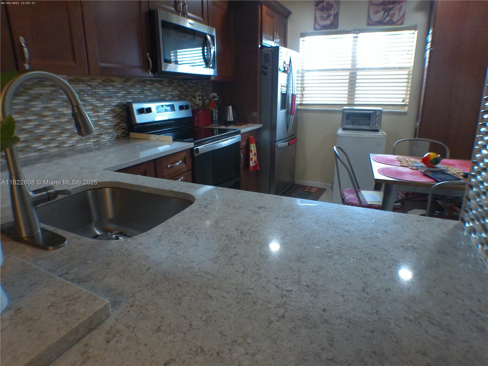 GREENS CONDO APTS PHASE I - Residential