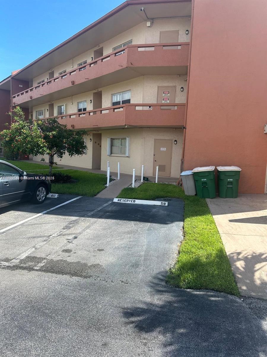 Property for Sale at 8834 W Mcnab Rd 302, Tamarac, Broward County, Florida - Bedrooms: 2 
Bathrooms: 2  - $165,000