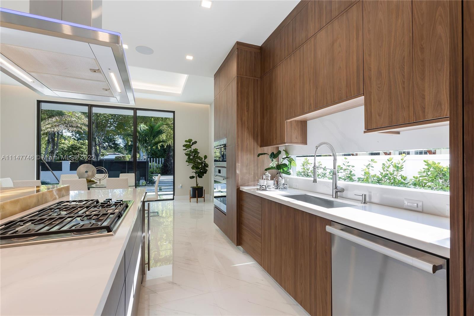 NATOMA MANORS RE SUB - Residential