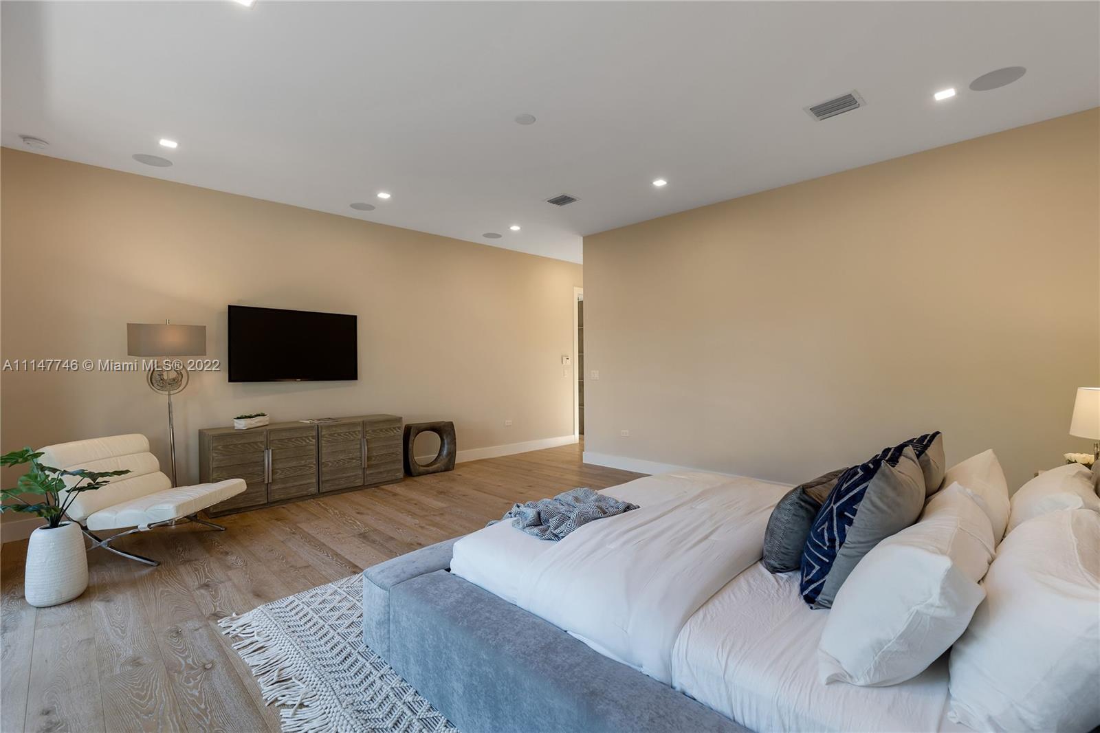 NATOMA MANORS RE SUB - Residential