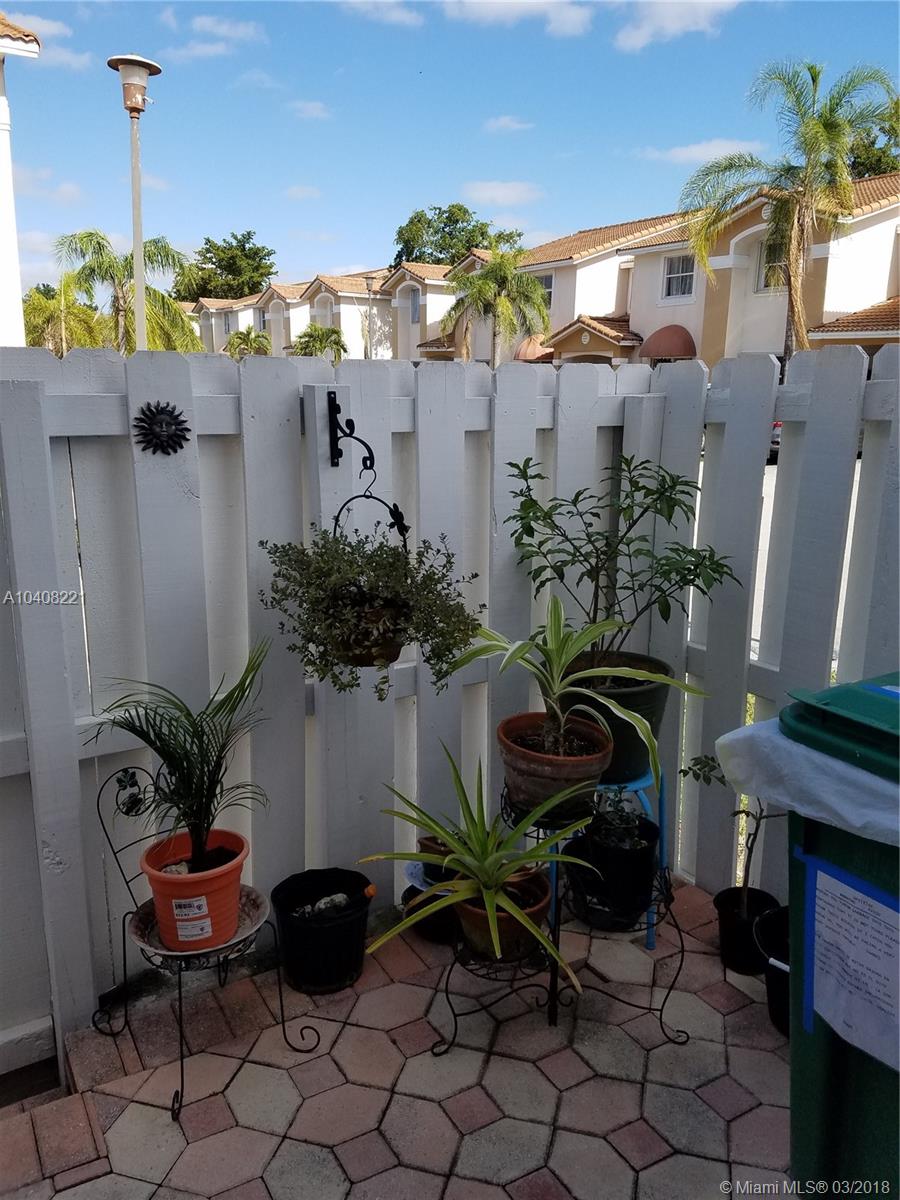 KENDALE LAKES NORTH SEC 9 - Residential